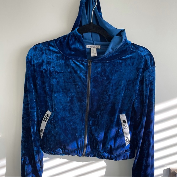 Forever 21 Active Crushed Velvet Hoodie - Picture 3 of 5